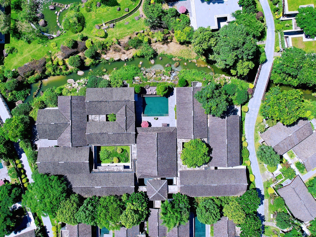 禅泉度假酒店主图