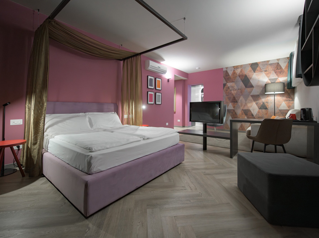 阿祖罗酒店主图