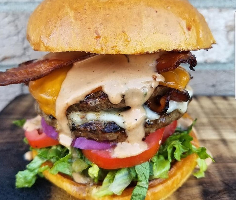 Loves Park餐馆和美食-Aero Ale House