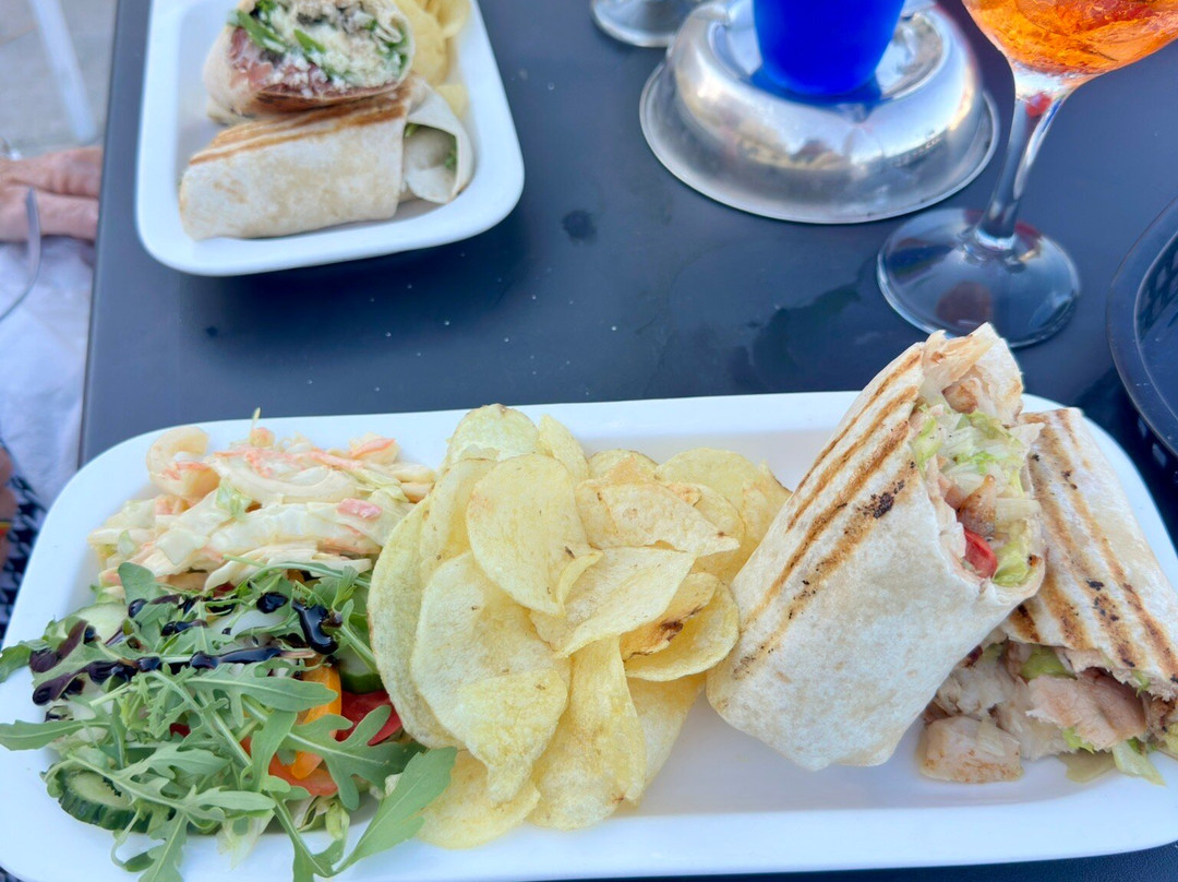 Il Luzzu bar gozo-Mgarr必去景点