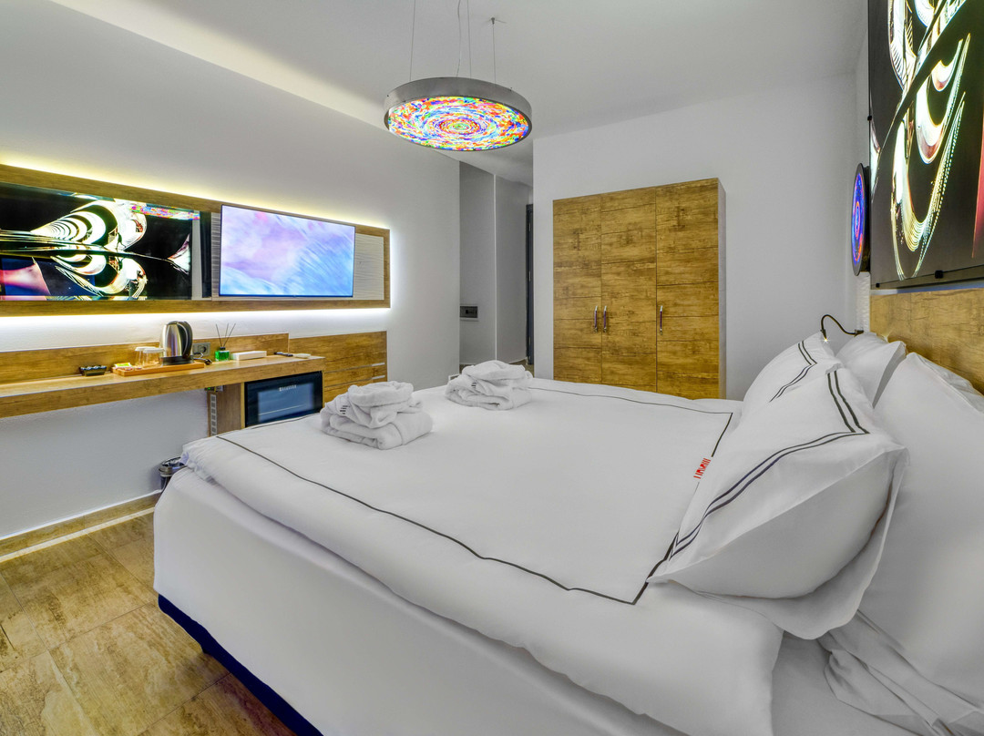 İllusion Beach Club Hotel主图