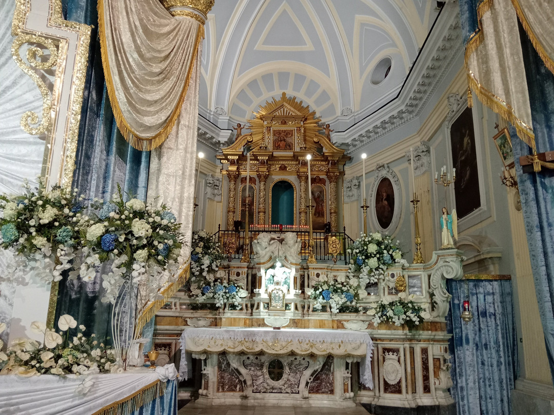 Parrocchia S.Maria Delle Grazie-Quindici必去景点