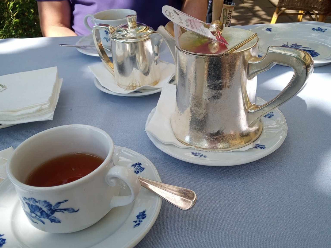维多利亚酒店主图