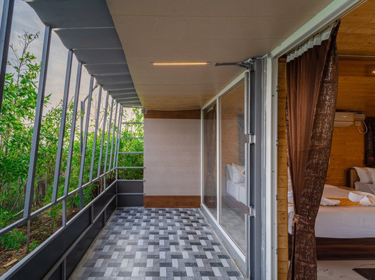 Dusk And Dawn Beach Resort