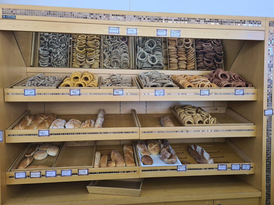 Bakery Shop Gianniotiko Tigaki