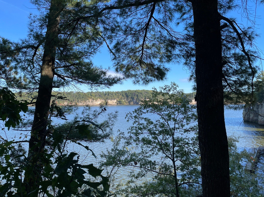 Scenic River Walk-威斯康星峡谷必去景点