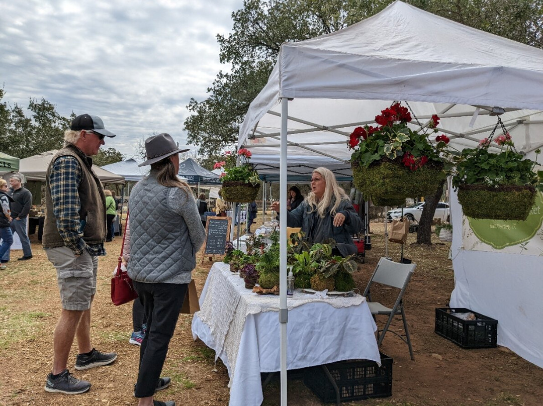 Pedernales Farmers Market-Spicewood必去景点