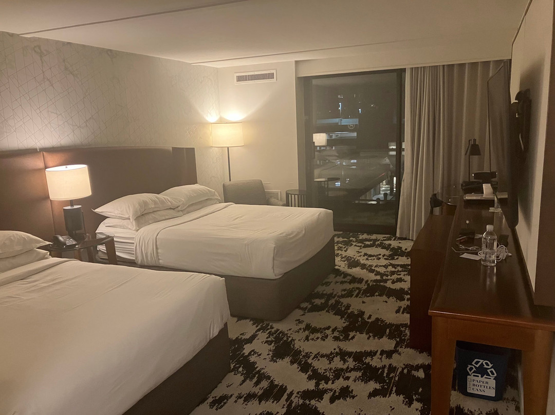 温哥华机场喜来登酒店主图