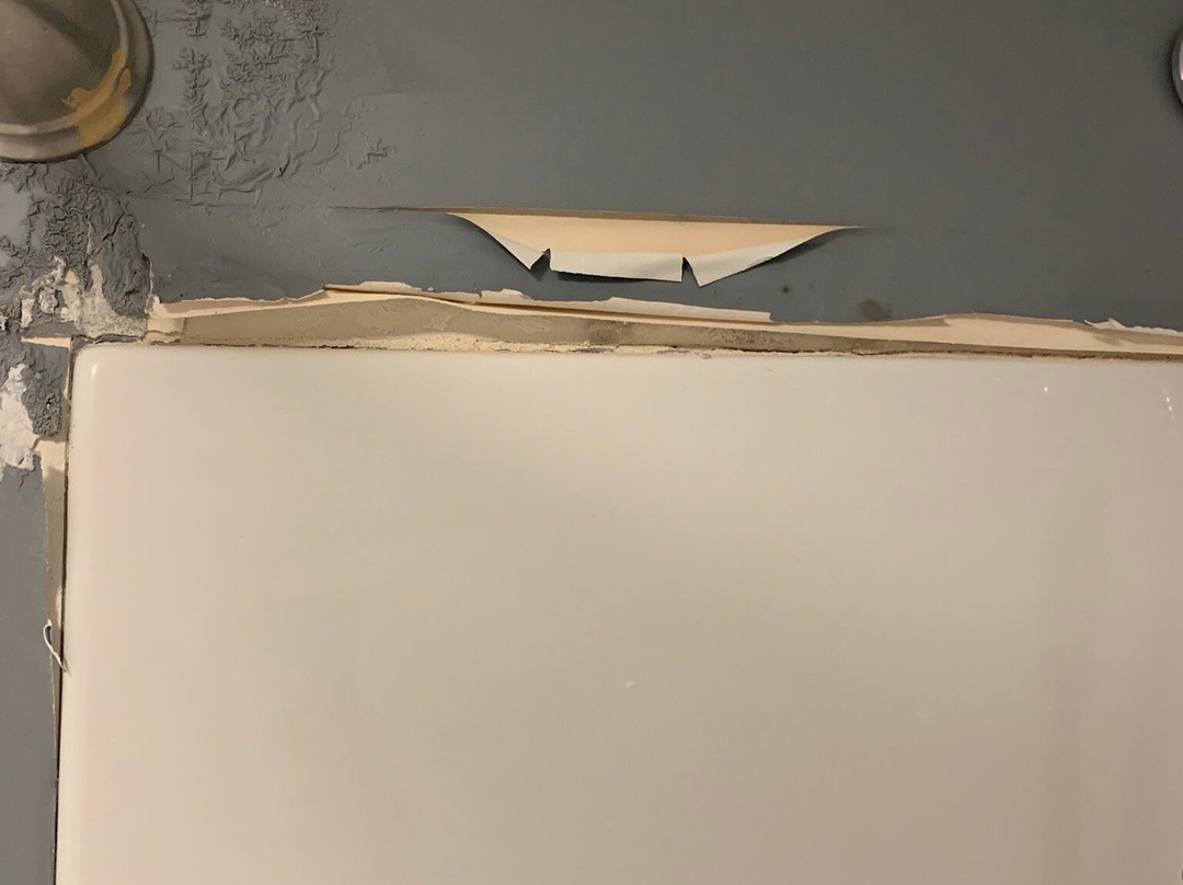 Mt Madison Inn & Suites主图