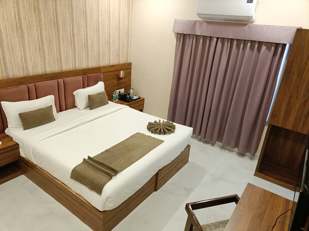 Hotel Mumbai House - Lig Indore主图