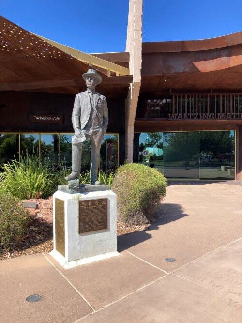 Banjo Paterson Statue
