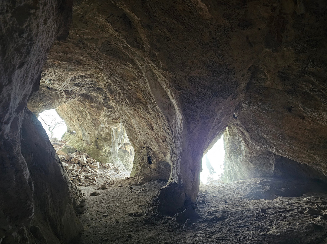 The Tesilk Cave景点图片