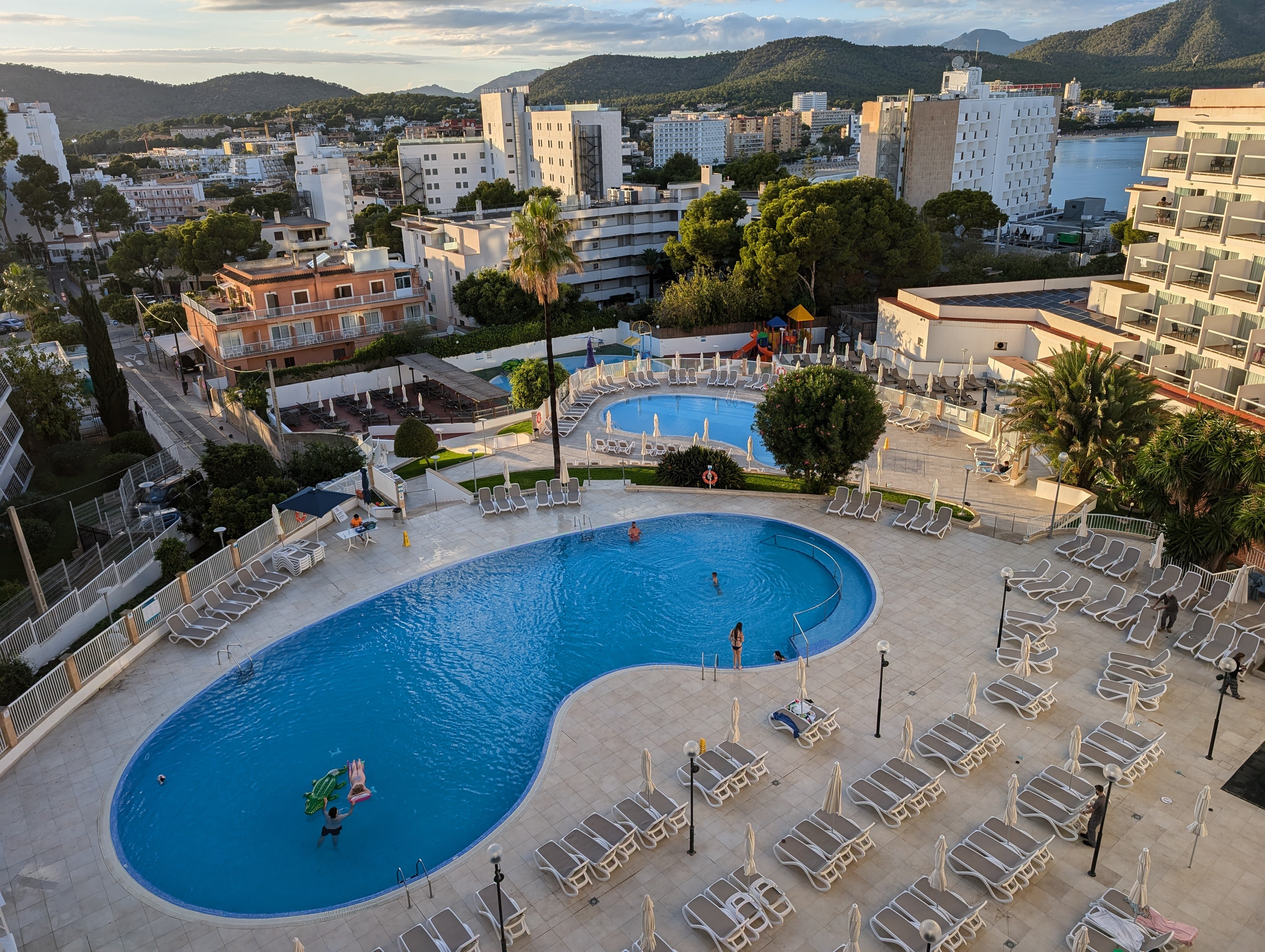 Hotel Ilunion Palmanova Mallorca-泳池