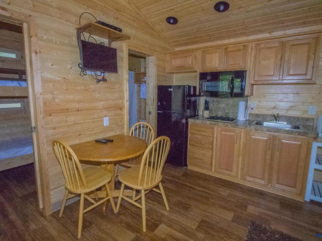 斯普林斯湖露营度假小屋1