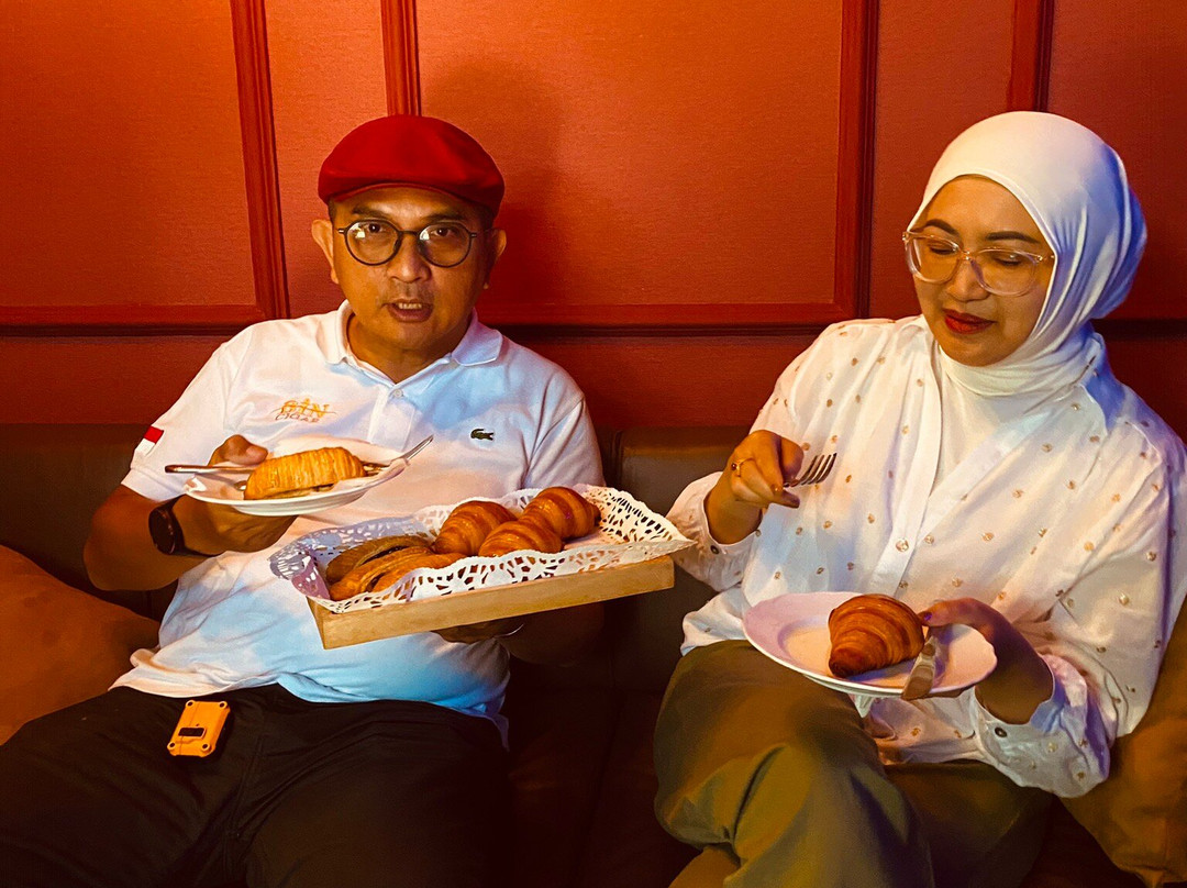 Cake & Love Patisserie By Putri Maulida