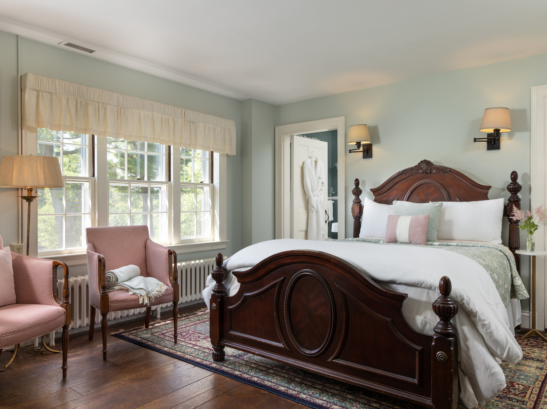 Devonfield Inn主图