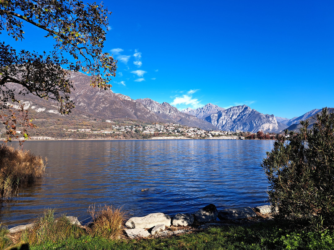 Lago di Annone景点图片