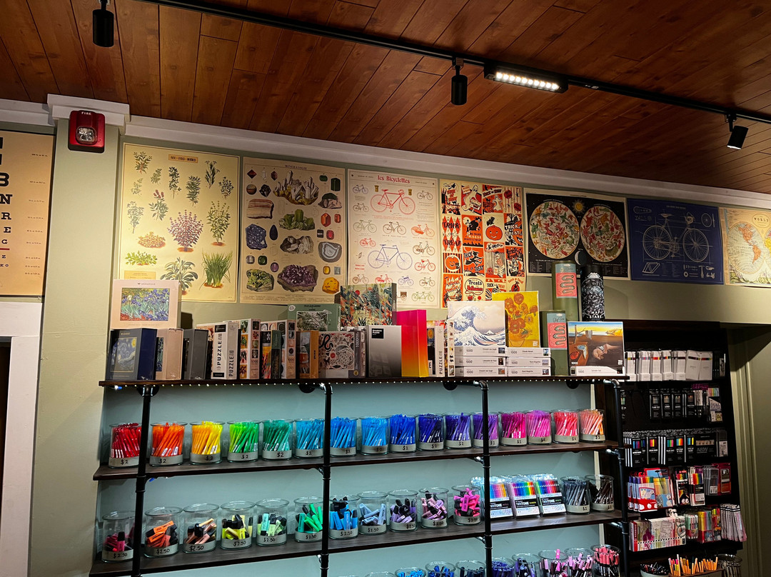 Of Aspen Curated Gifts景点图片