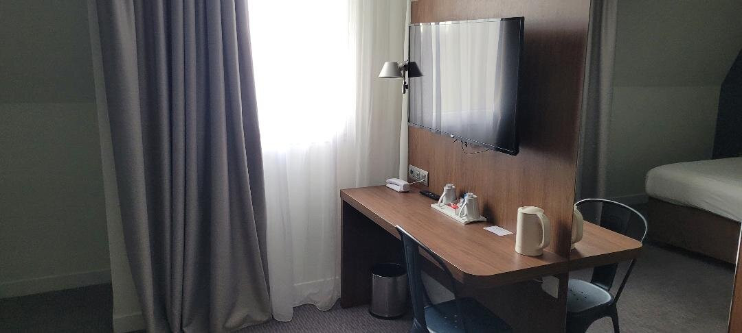 勒阿弗尔中心住宿加早餐酒店主图