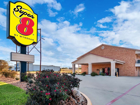 Jourdanton酒店住宿-Super 8 by Wyndham Pleasanton