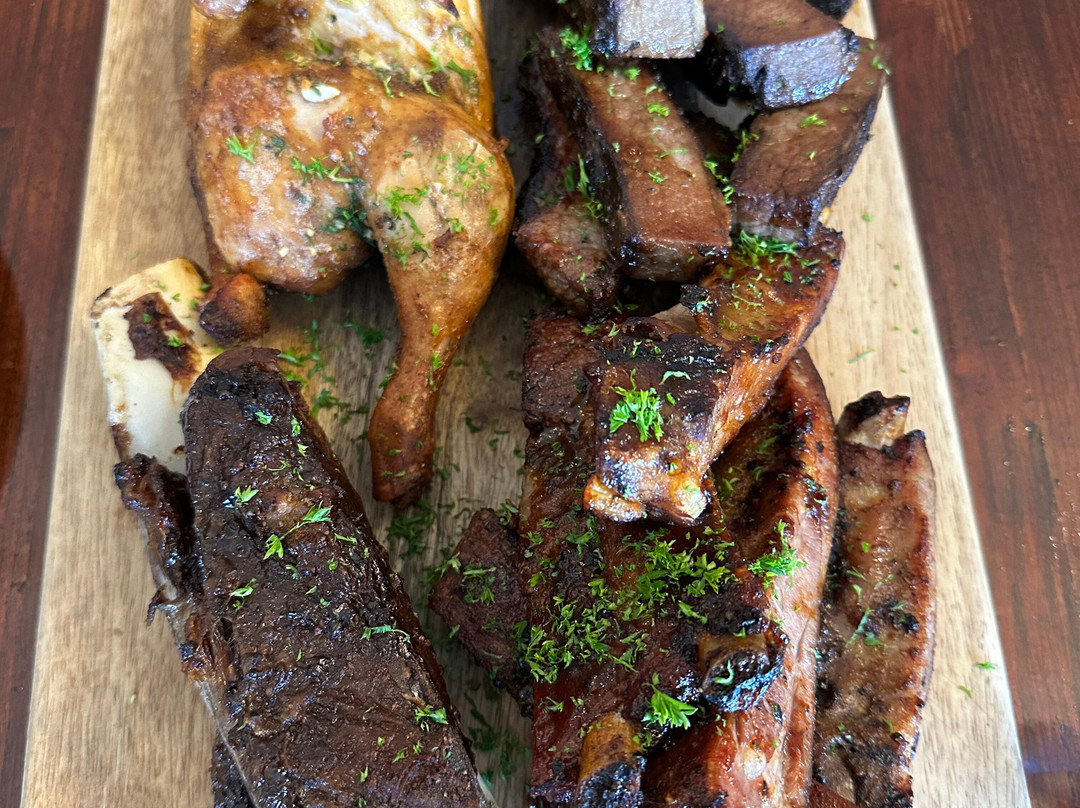Lakes City Smokehouse & Grill