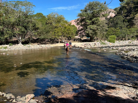 Rancho El Charro-瓦拉塔港必去景点