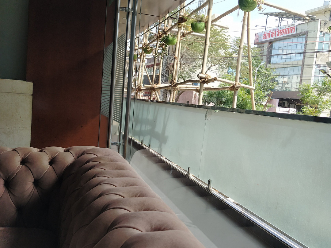 Bravia Hotel by Satguru Group主图