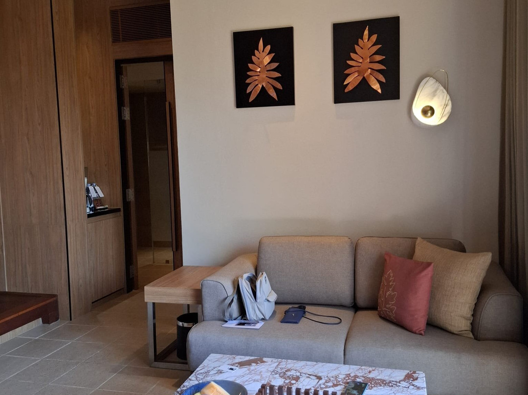 旭日海洋沙滩酒店主图