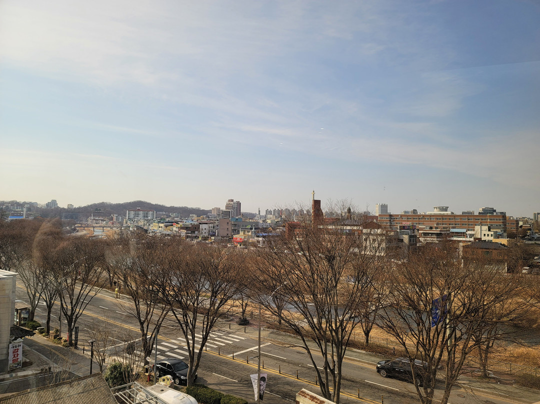 N Bridge Hotel主图