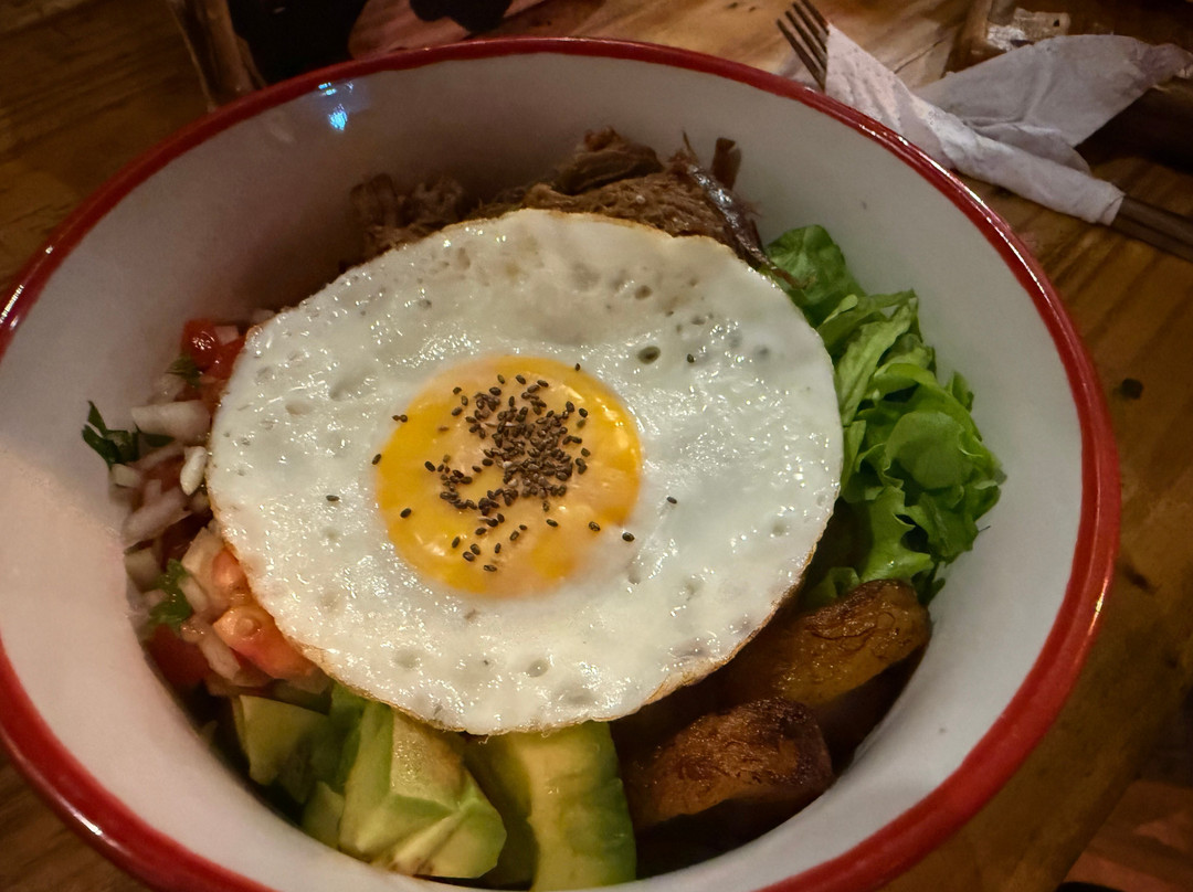 Cattleya Fast Food & Souvenirs