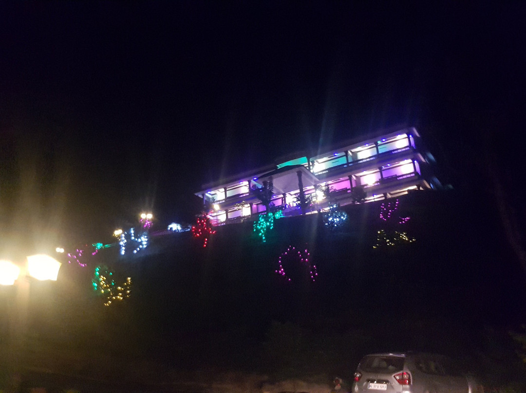 佩里亚尔山宫殿酒店主图