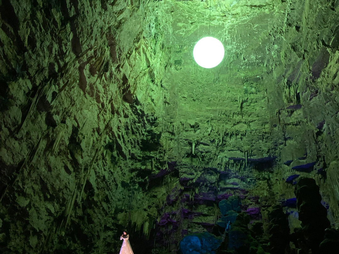 Hell in the Cave-卡斯特拉纳格罗泰必去景点