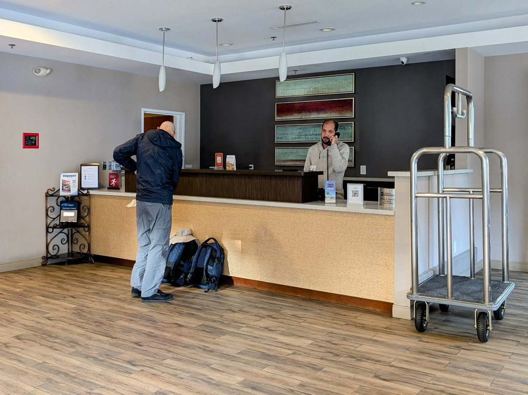 Best Western Plus Hotel At The Convention Center主图