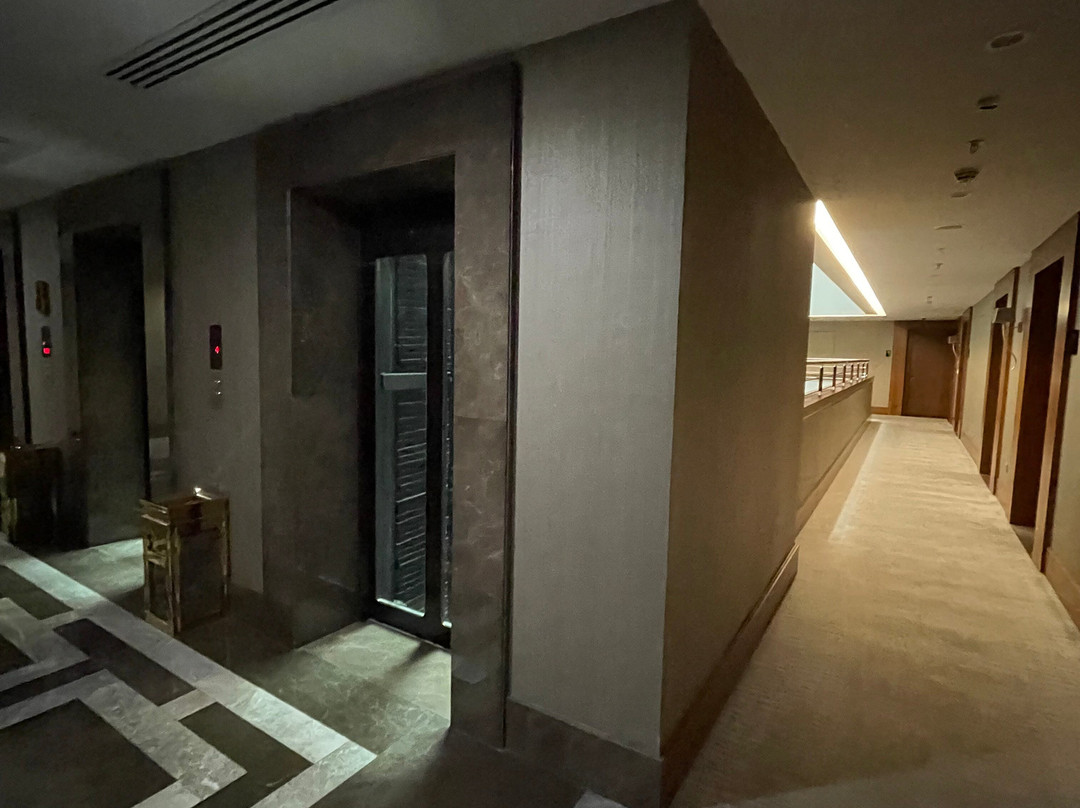 Laleh Park Hotel主图