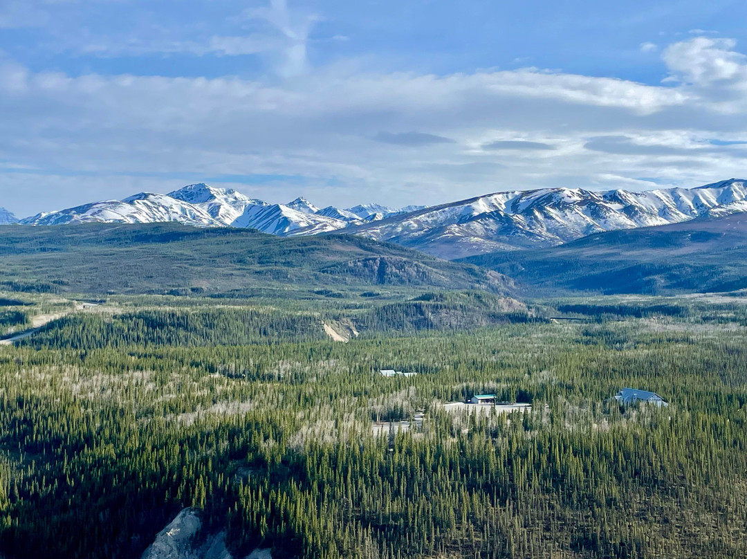 格兰德迪纳利小屋酒店主图