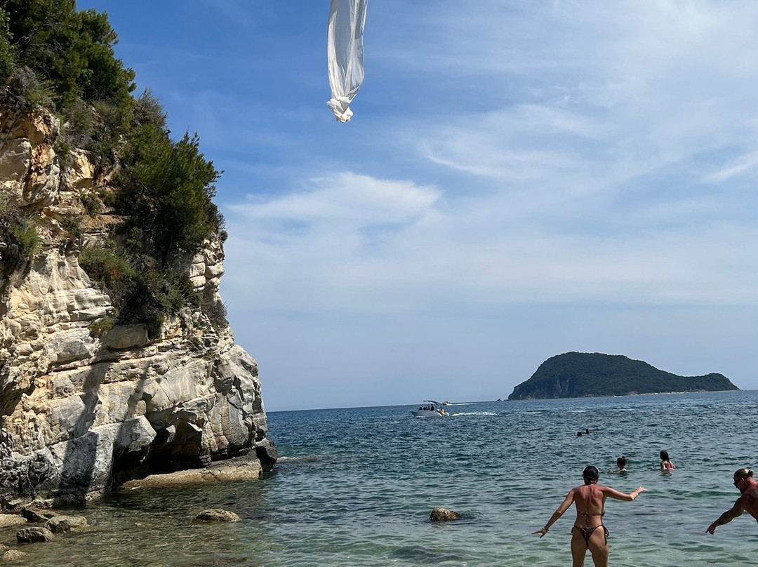 Cameo Island景点图片