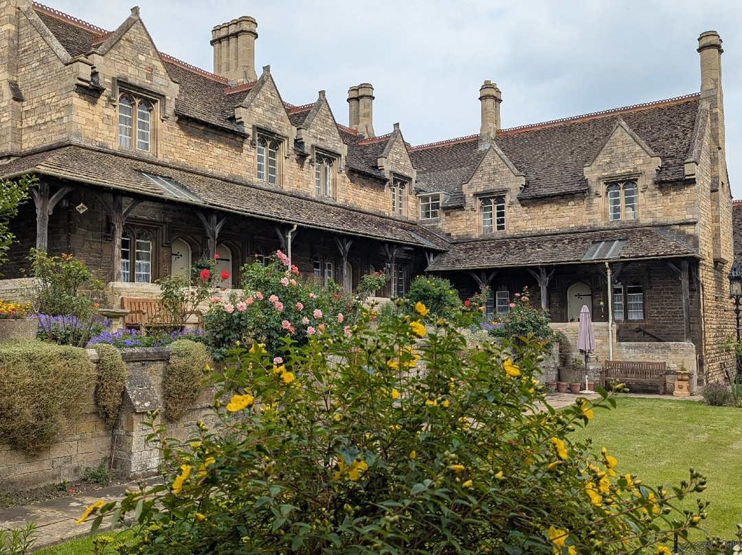 Stamford Sights & Secrets Tours景点图片