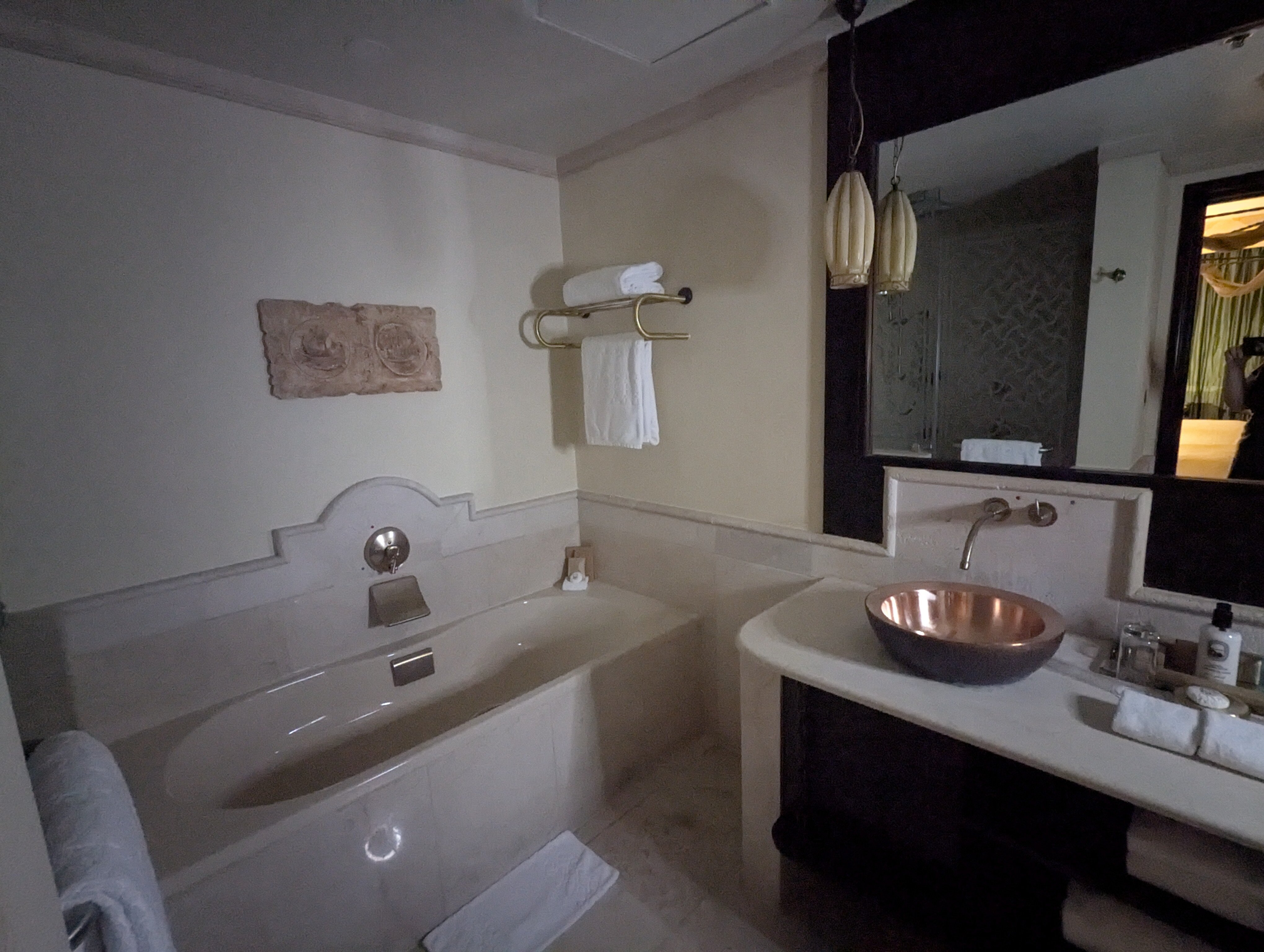 Sharq Village & Spa, a Ritz-Carlton Hotel-浴室