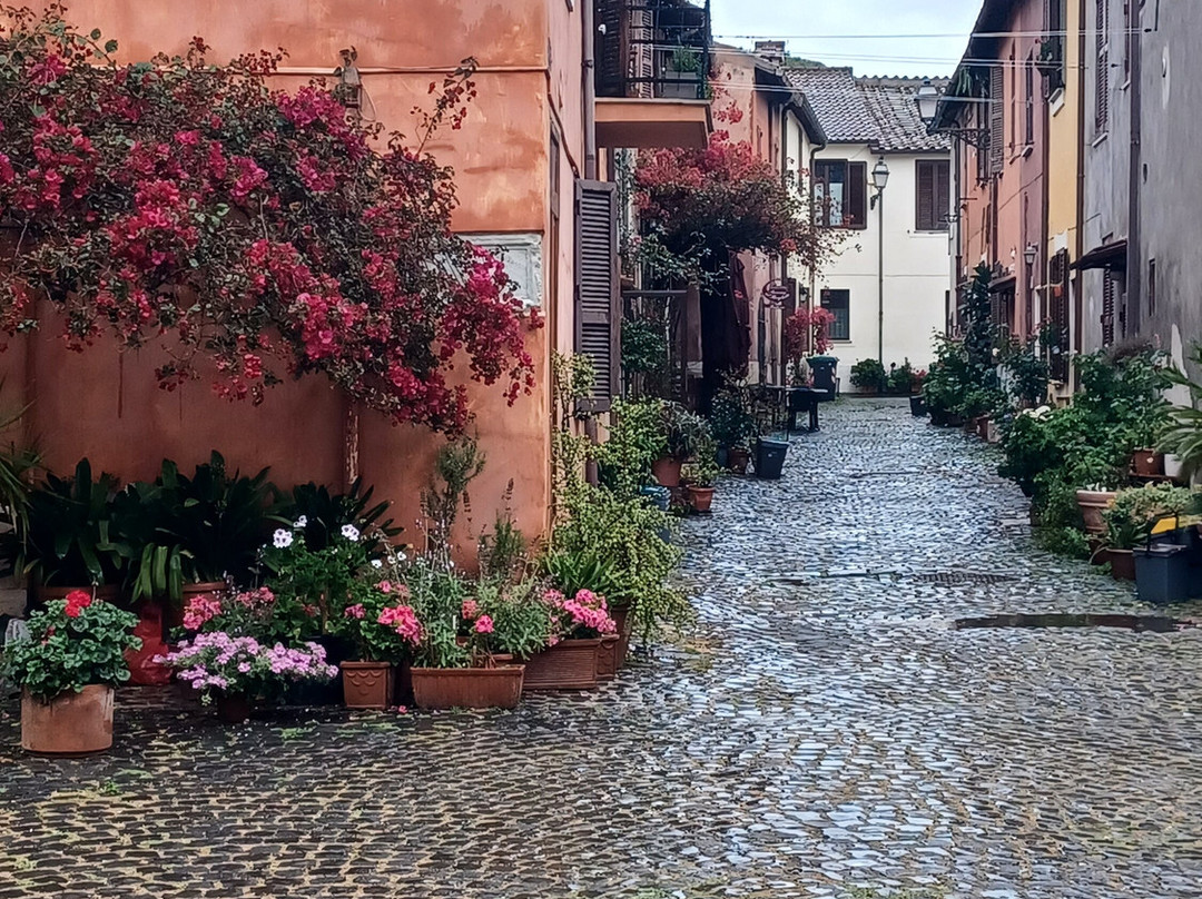 Cattedrale Di S. Aurea-Ostia Antica必去景点
