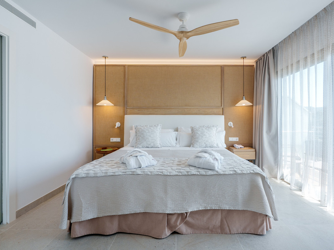 贝拉马尔海滩水疗酒店主图