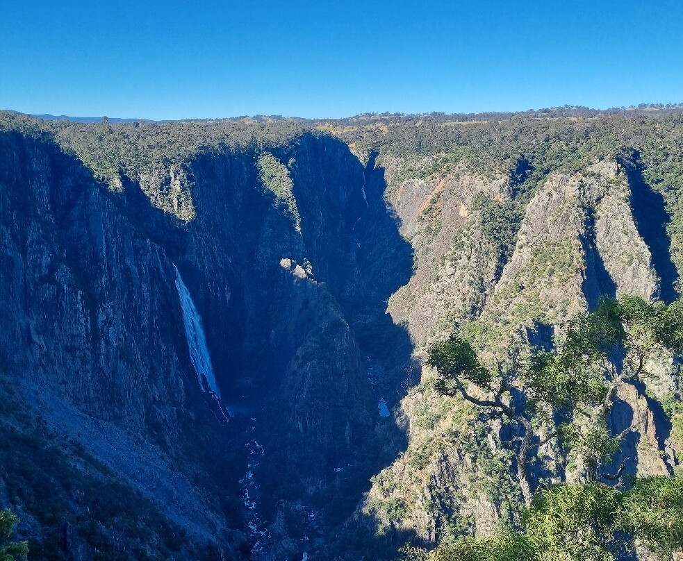 Wollomombi Falls-阿米代尔必去景点