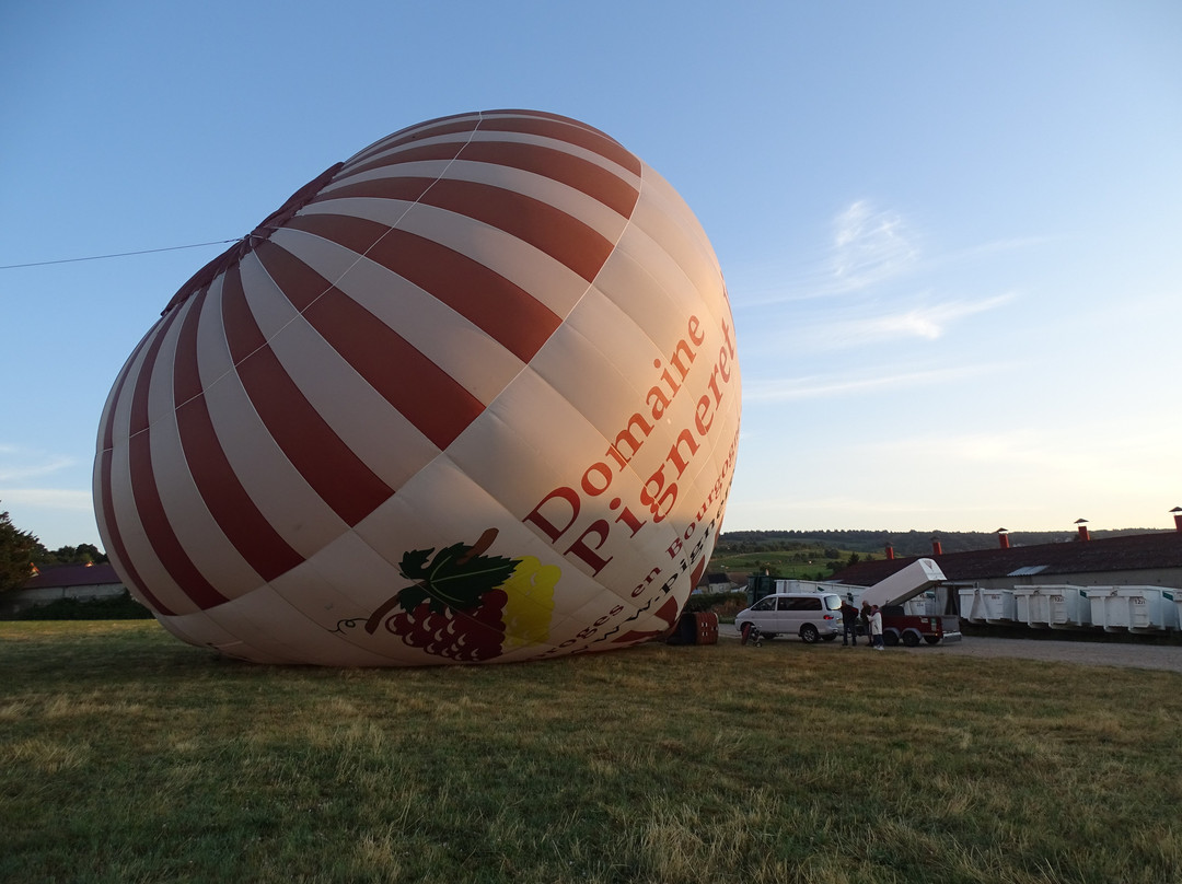 Bourgogne-Montgolfière-Moroges必去景点