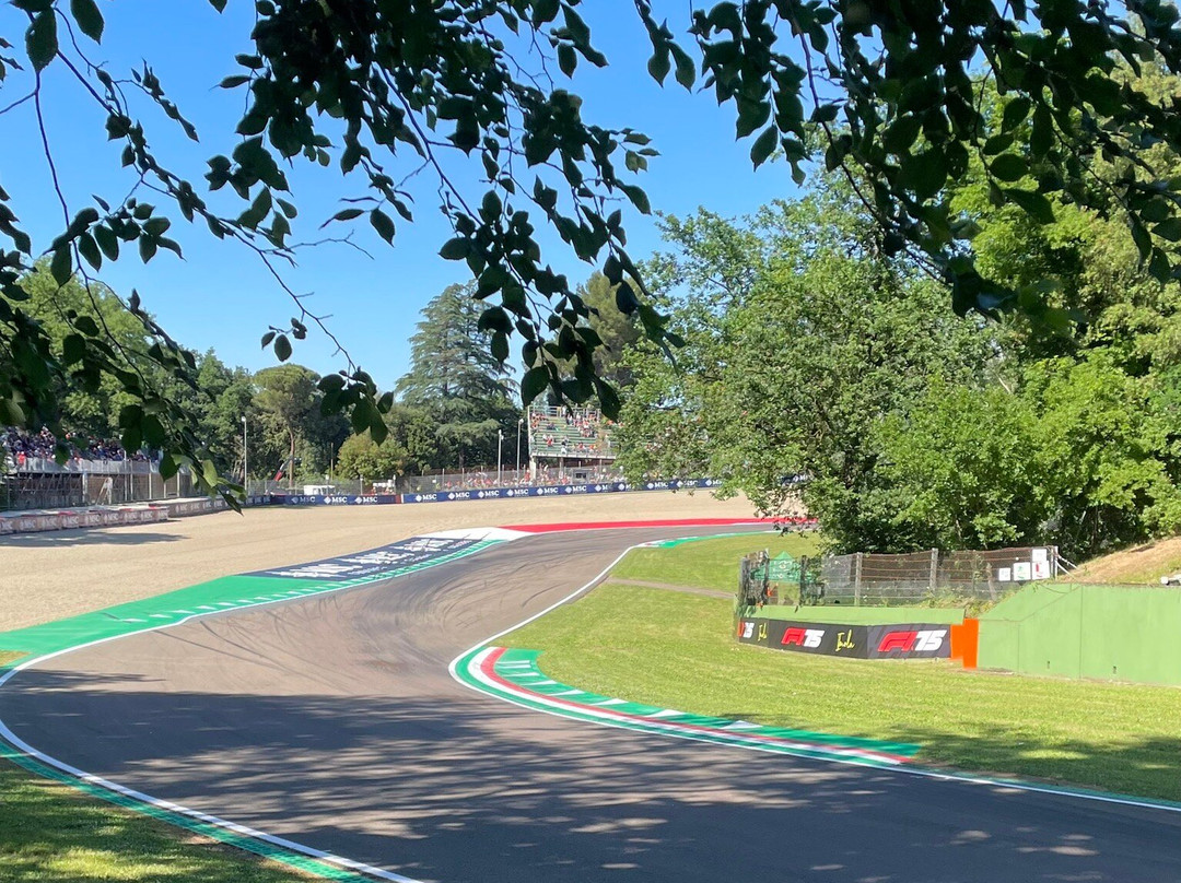 Autodromo Enzo E Dino Ferrari-伊莫拉必去景点