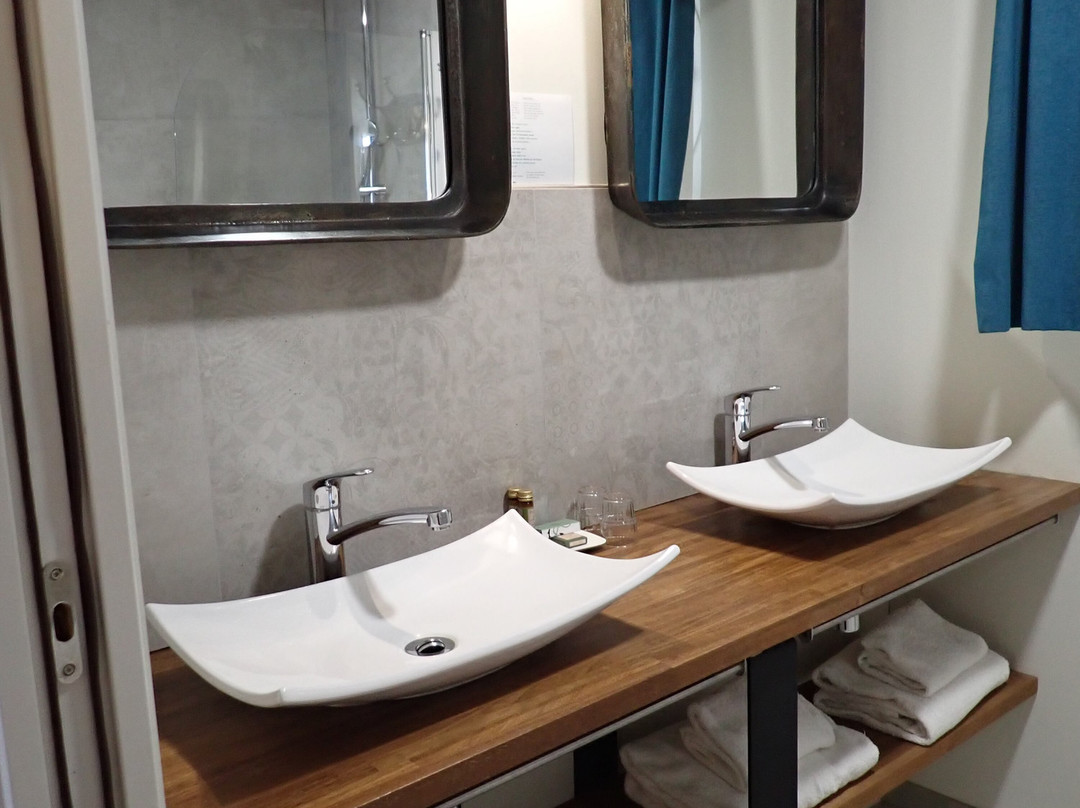 Hotel Le Chantilly主图