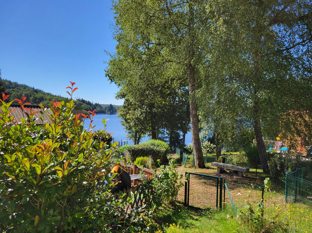 Lac de Vassivière-Auphelle必去景点