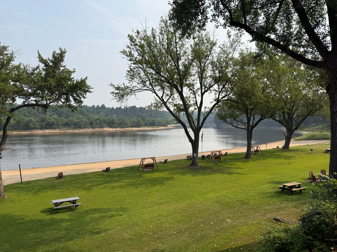 Cedar Lodge & Settlement主图