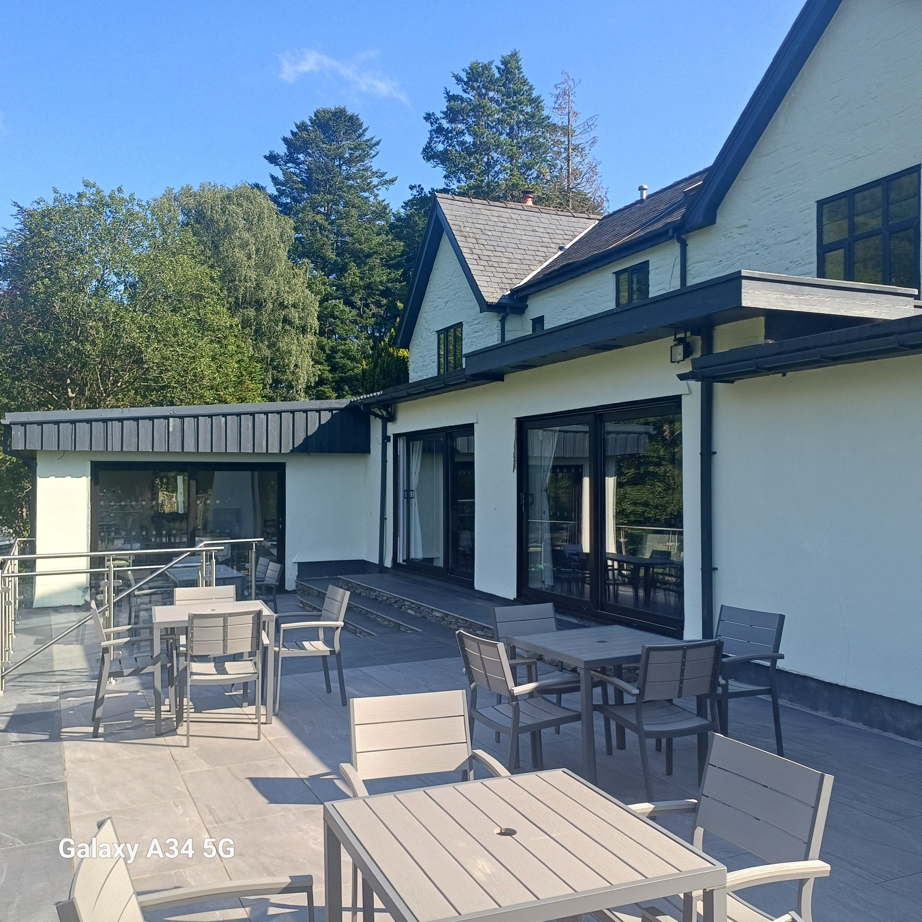 Dolbrodmaeth Riverside B&B-浴室