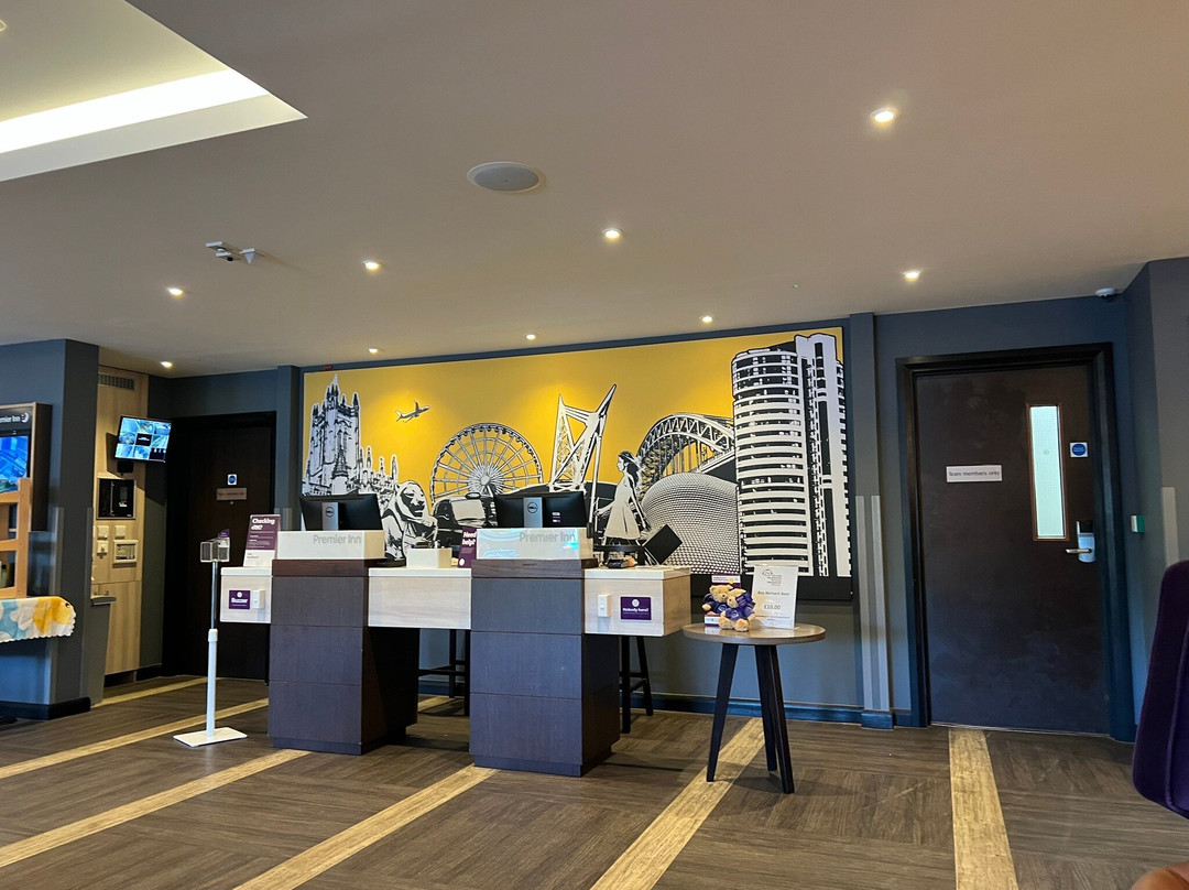 克里布斯铜锣湾布里斯托尔普里米尔酒店主图