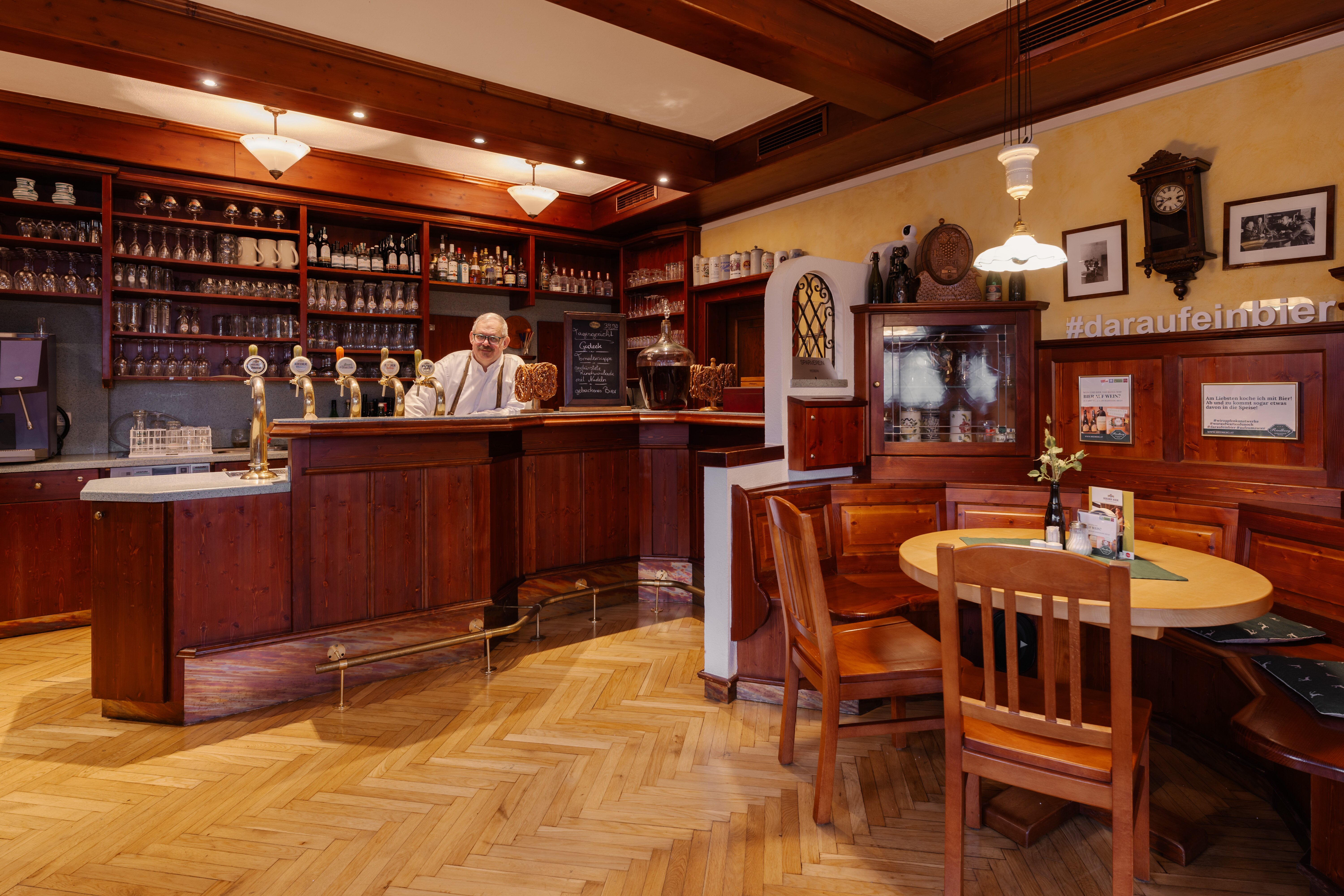 Biergasthof & Hotel Riedberg-餐饮