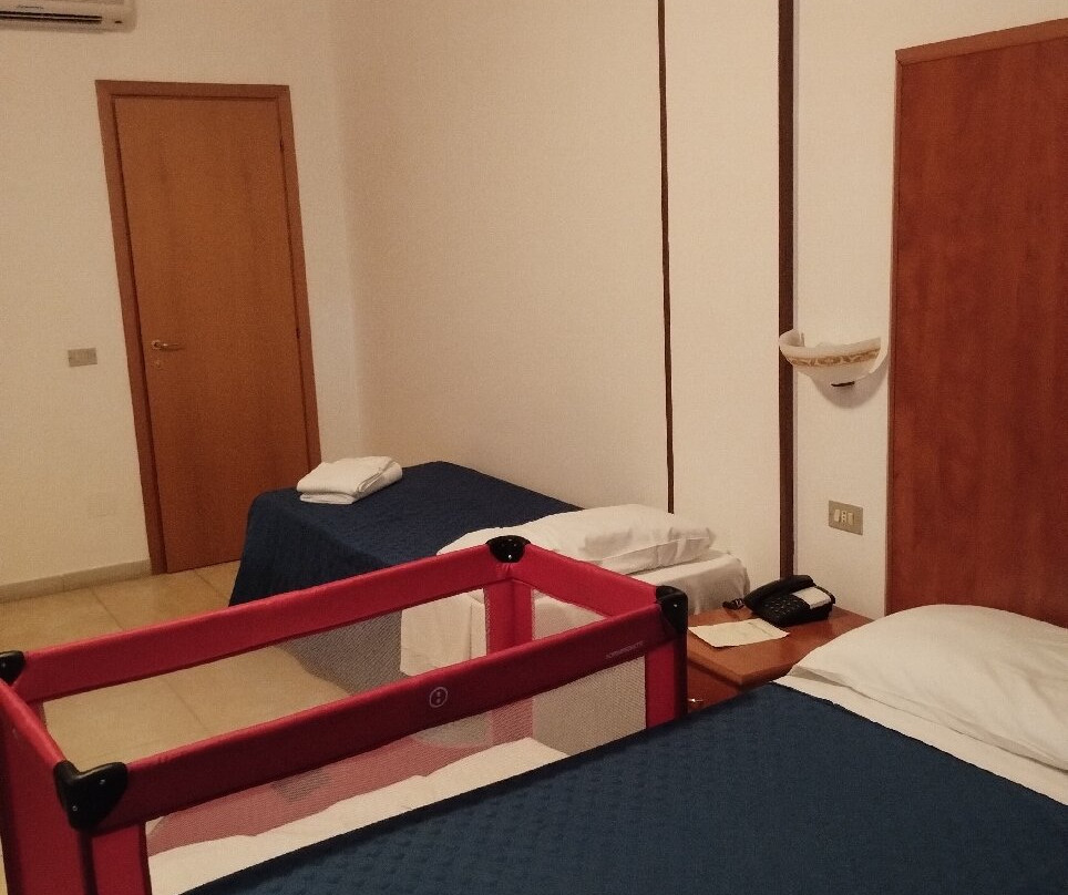 马戈诺莉亚酒店主图